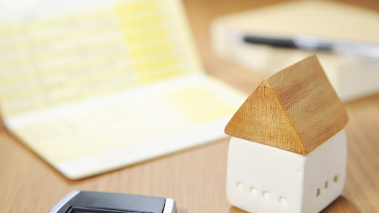 コインとお金のかわいいイラスト・SVG価格イメージ